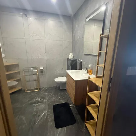 Dofu Villa *
